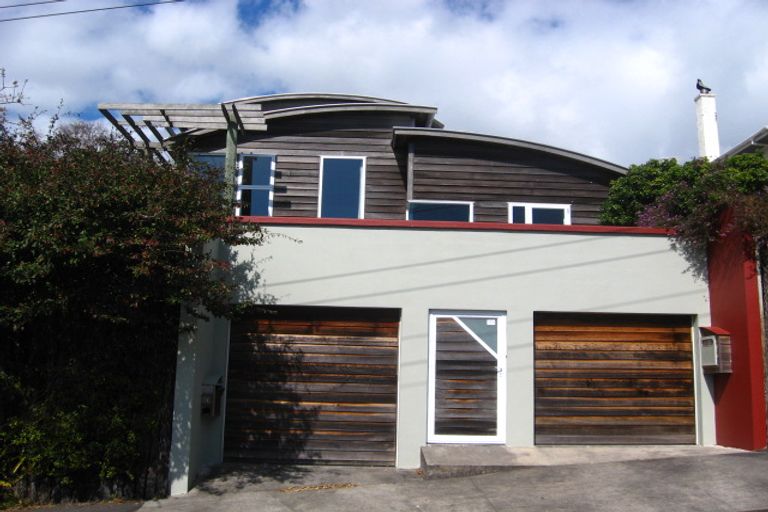 Photo of property in 7 Stoke Street, Westown, New Plymouth, 4310