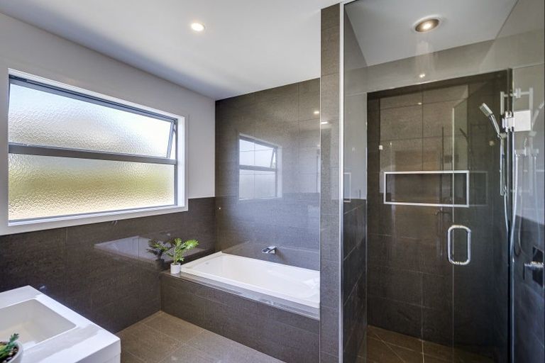 Photo of property in 13 Te Heipora Place, Havelock North, 4130