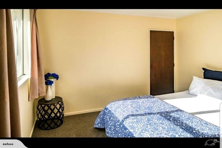 Photo of property in 23 Woolwich Close, Whitby, Porirua, 5024