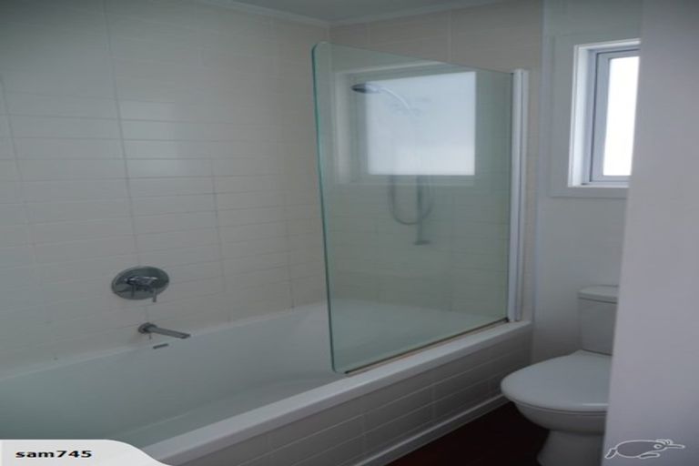 Photo of property in 19 Miro Street, Eastbourne, Lower Hutt, 5013