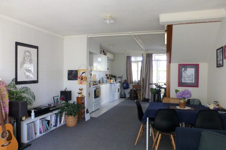 Photo of property in 11h Britannia Street, Petone, Lower Hutt, 5012