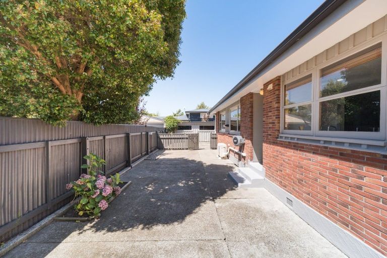 Photo of property in 5 Buick Crescent, Awapuni, Palmerston North, 4412