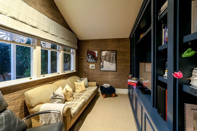 Photo of property in 16 Shortland Street, Lower Vogeltown, New Plymouth, 4310