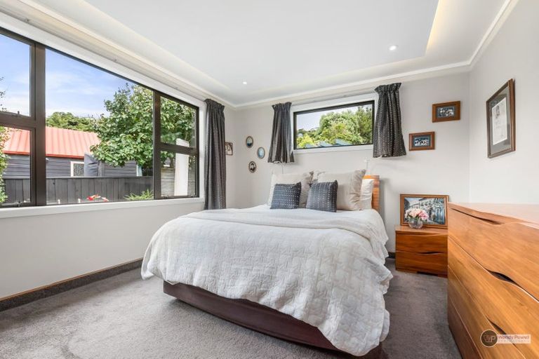 Photo of property in 30 Pekanga Road, Normandale, Lower Hutt, 5010