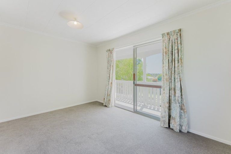 Photo of property in 50 Trelawney Crescent, Westown, New Plymouth, 4310