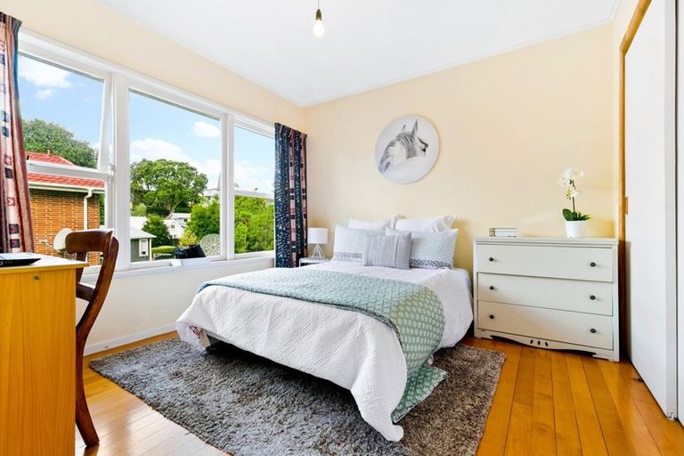 Photo of property in 18 Killarney Avenue, Torbay, Auckland, 0630