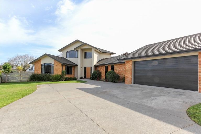 Photo of property in 4 Anderson Way, Highlands Park, New Plymouth, 4312