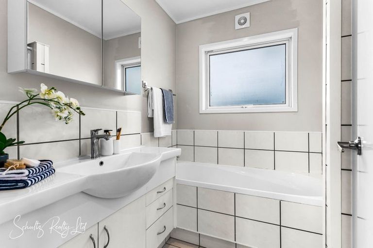 Photo of property in 7 Hebe Lane, Maungaturoto, 0520