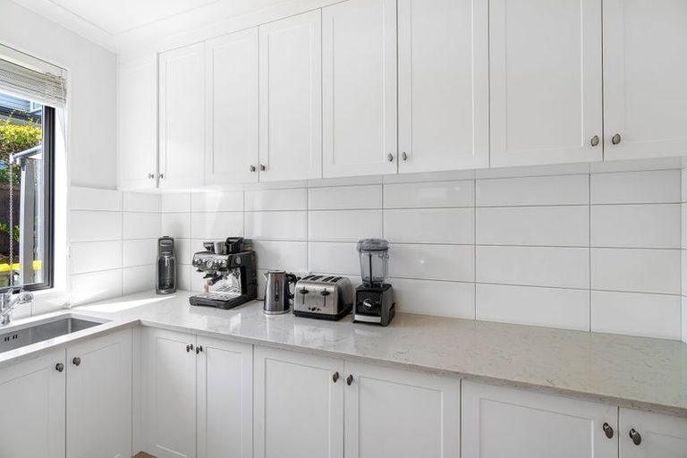 Photo of property in 24 Flavell Drive, Orewa, 0931