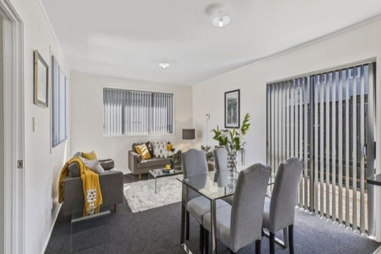 Photo of property in 2/3 Kohiwi Road, Manurewa, Auckland, 2102