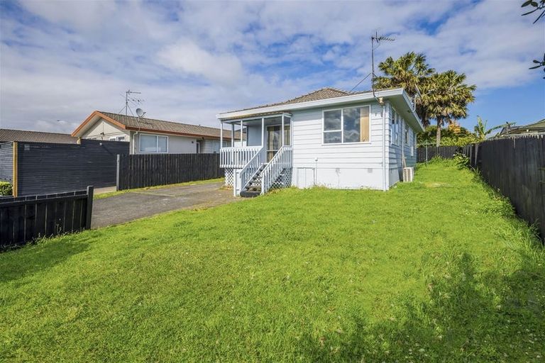 Photo of property in 1/82 Palmers Road, Clendon Park, Auckland, 2103