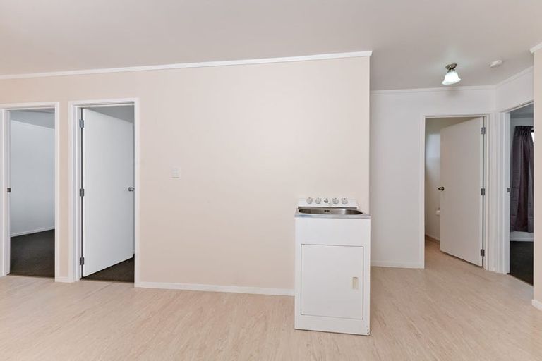 Photo of property in 23 Jury Place, Favona, Auckland, 2024