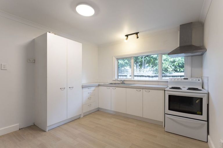 Photo of property in 1/43 Aorangi Road, Bryndwr, Christchurch, 8053