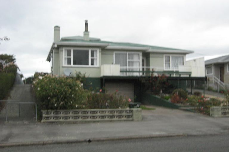 Photo of property in 21 Arrow Crescent, Holmes Hill, Oamaru, 9401