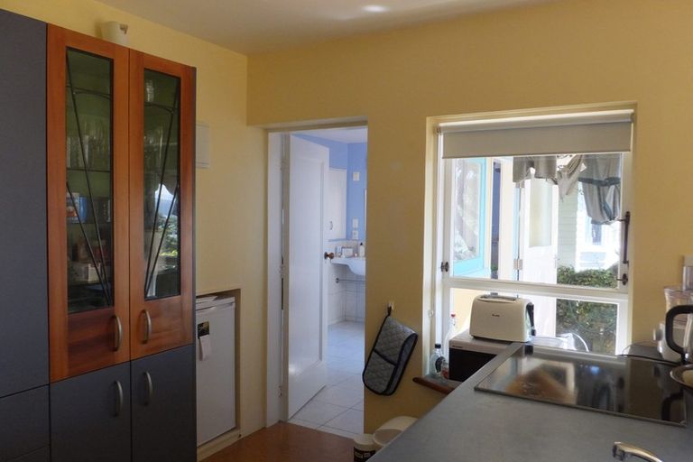 Photo of property in 15 Thane Road, Roseneath, Wellington, 6011