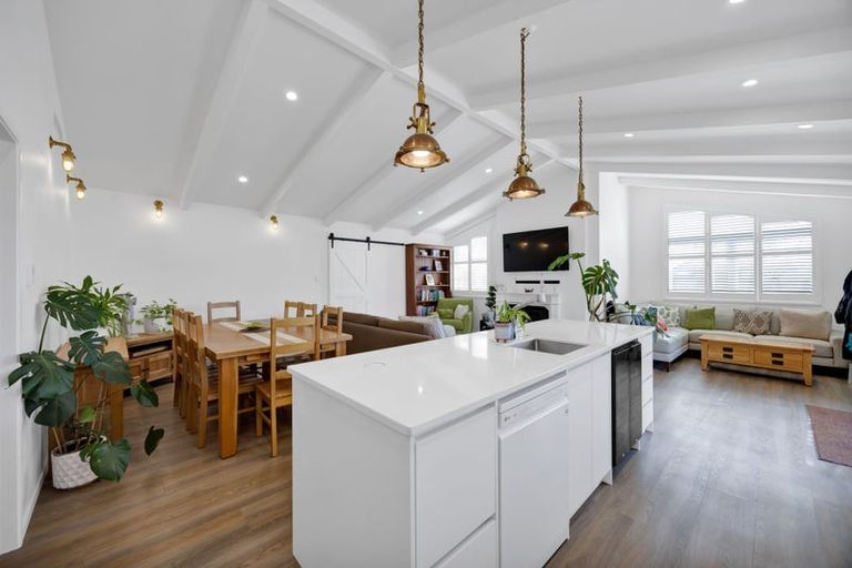 Photo of property in 121 Hamlet Street, Stratford, 4332