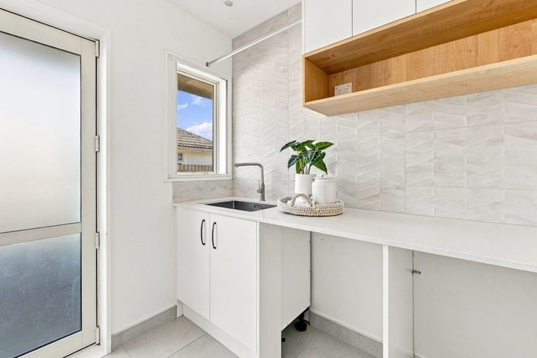 Photo of property in 1/33 Trafford Street, Harewood, Christchurch, 8051
