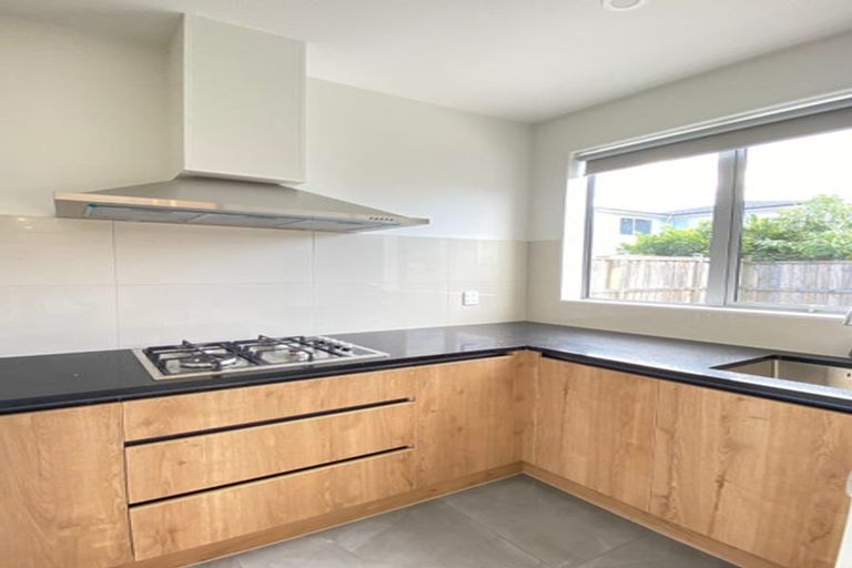 Photo of property in 20 Toanui Road, Hobsonville, Auckland, 0616