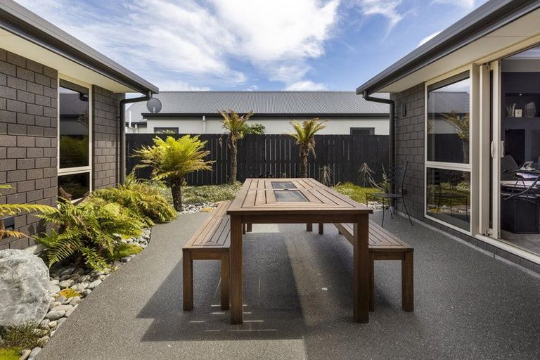 Photo of property in 15 Rose Manor Drive, Springlands, Blenheim, 7201