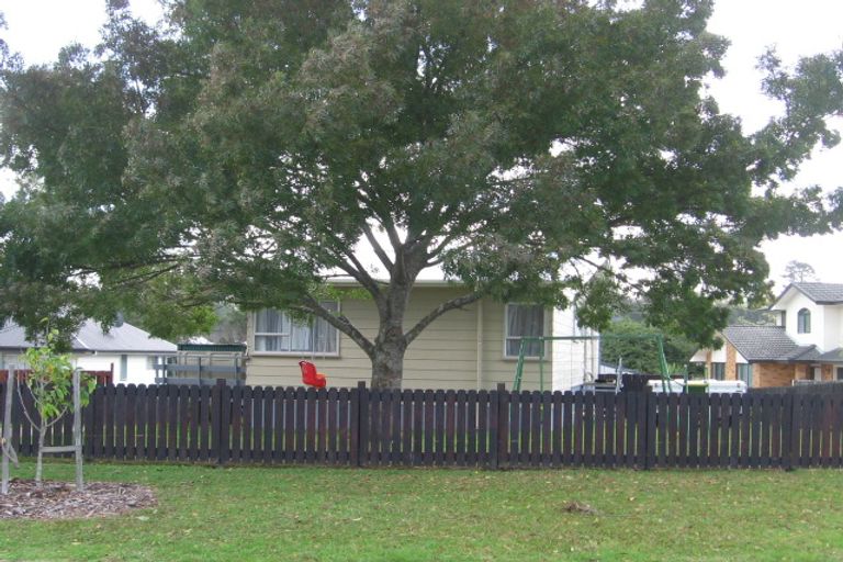 Photo of property in 20 Penfold Place, Henderson, Auckland, 0610