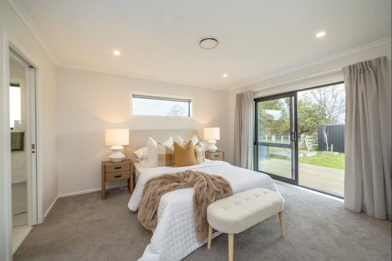 Photo of property in 21 Coralie Place, Lansdowne, Masterton, 5810