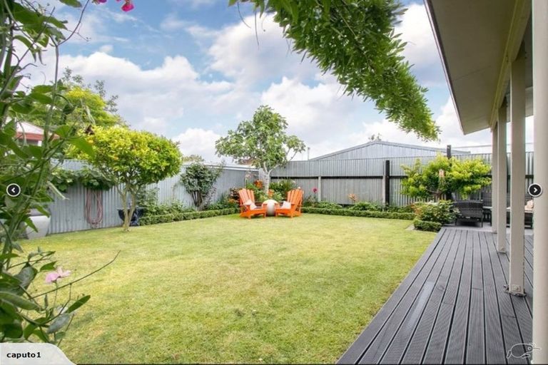 Photo of property in 2/5 Wiltshire Place, Tamatea, Napier, 4112