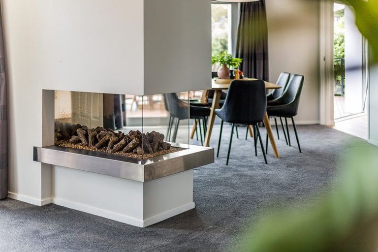 Photo of property in 9a Observatory Close, Whitby, Porirua, 5024