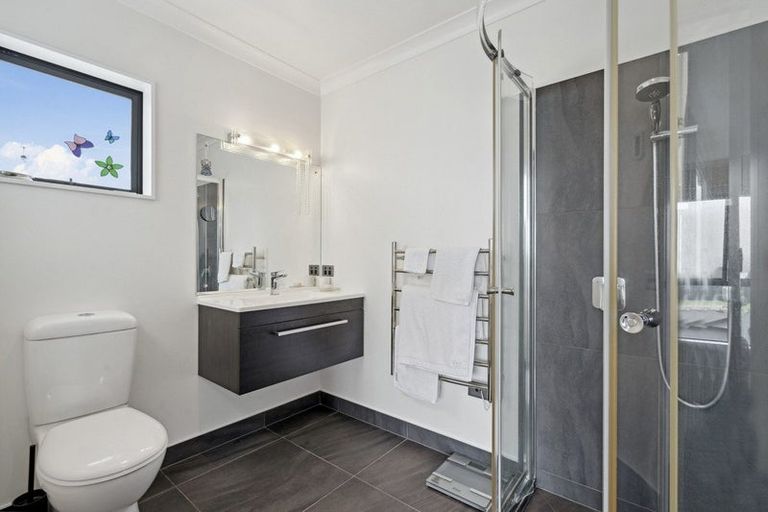 Photo of property in 81 Endeavour Drive, Whitby, Porirua, 5024