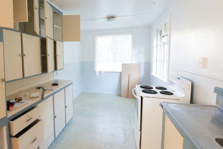 Photo of property in 236 Waddington Drive, Naenae, Lower Hutt, 5011