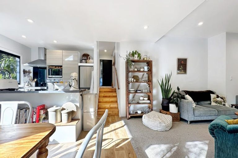 Photo of property in 2/78 Queenstown Road, Onehunga, Auckland, 1061