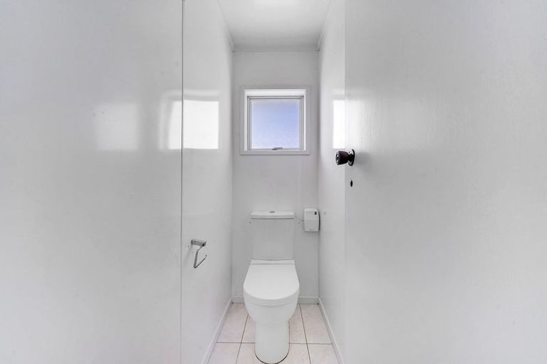 Photo of property in 6 Deacon Road, Riverhead, Kumeu, 0892