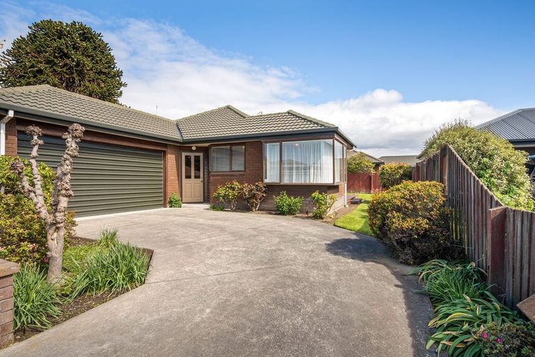 Photo of property in 1/469 Bower Avenue, Parklands, Christchurch, 8083