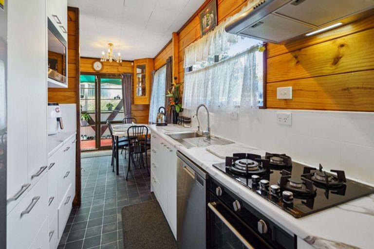 Photo of property in 7 Brookland Road, Western Heights, Rotorua, 3015