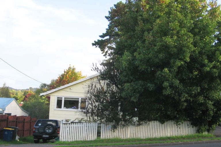 Photo of property in 1/380 West Coast Road, Glen Eden, Auckland, 0602