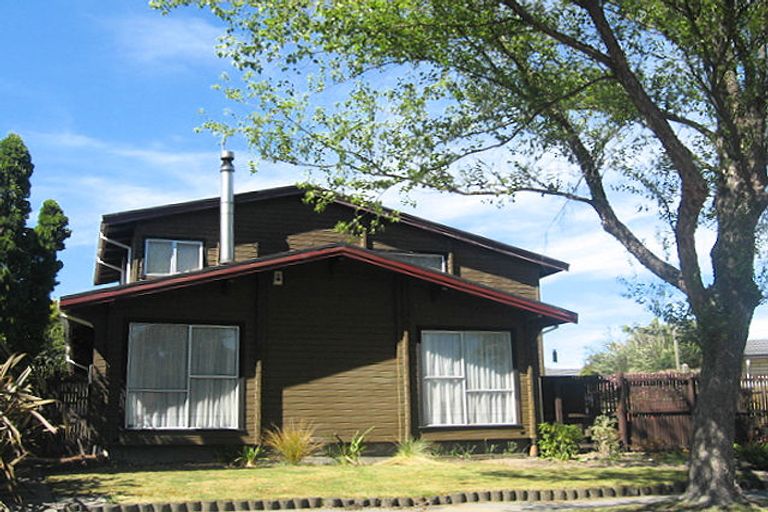 Photo of property in 4 Fenmere Place, Burwood, Christchurch, 8083