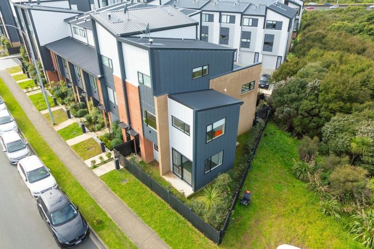 Photo of property in 44e Westgate Drive, Westgate, Auckland, 0614