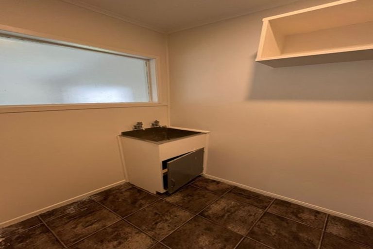 Photo of property in 112 Cargill Street, Papakura, 2110