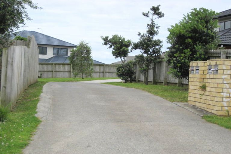 Photo of property in 21 Secoia Crescent, Mangere, Auckland, 2022