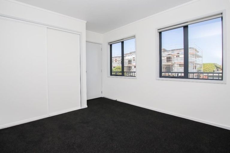 Photo of property in 4/200 Old Farm Road, Hamilton East, Hamilton, 3216