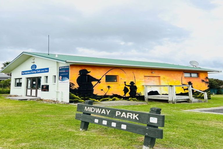 Photo of property in 382 Pukehina Parade, Pukehina, 3189