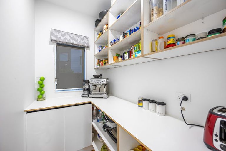 Photo of property in 9 Timu Road, Long Bay, Auckland, 0630