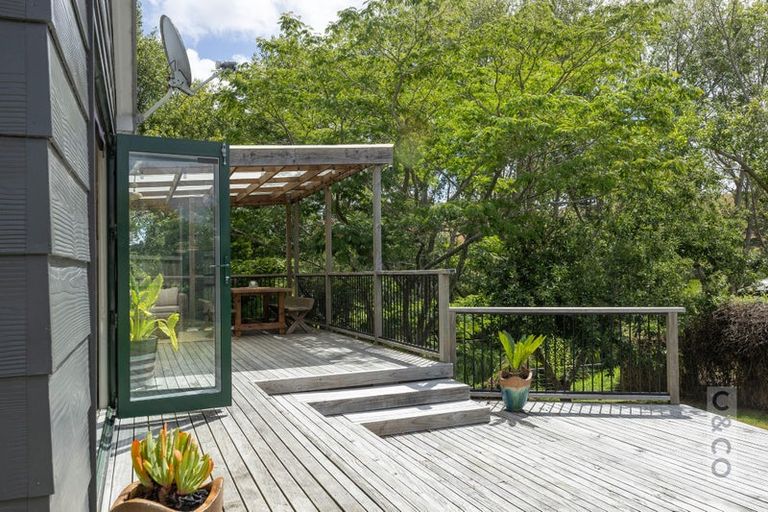 Photo of property in 11 Murray Way, Waimauku, 0812