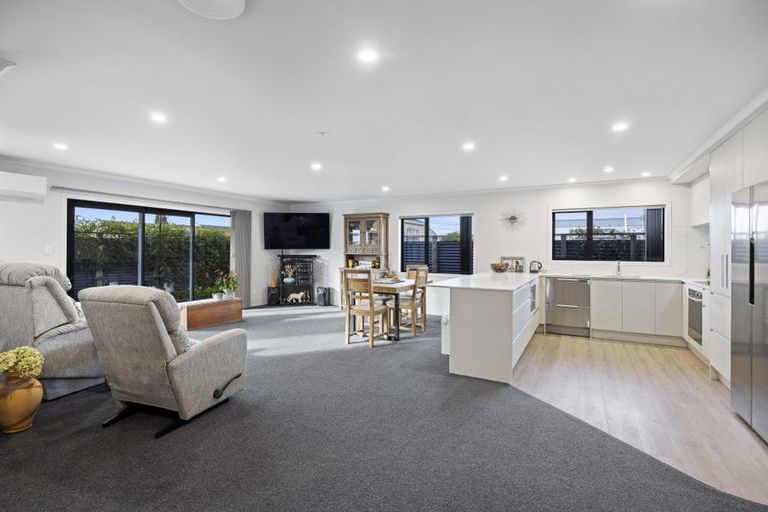 Photo of property in 26a Albion Street, Hawera, 4610