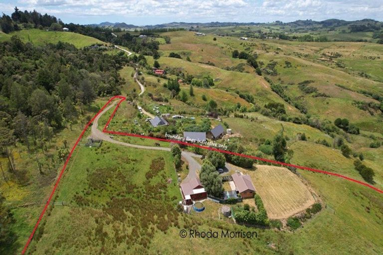 Photo of property in State Highway 12, Paparoa, Maungaturoto, 0583