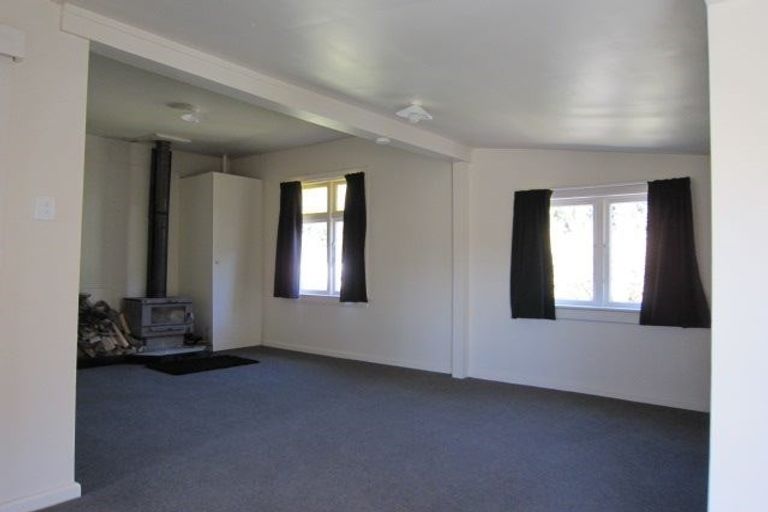 Photo of property in 16 Litchfield Street, Kaiata, Greymouth, 7805