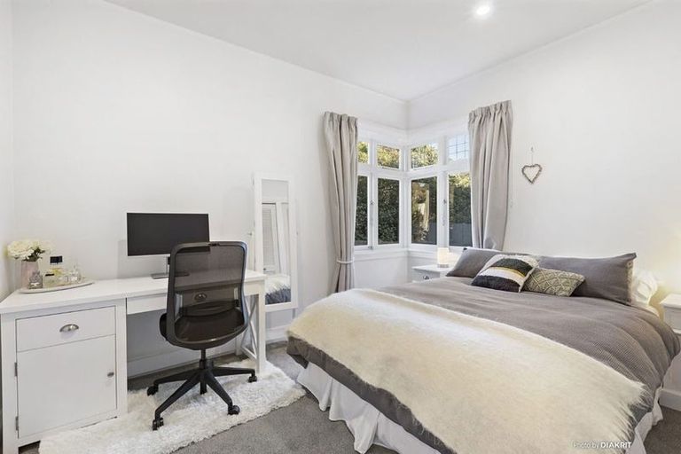 Photo of property in 72 Chaytor Street, Karori, Wellington, 6012