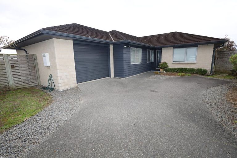 Photo of property in 32 Excelsa Place, Papamoa Beach, Papamoa, 3118