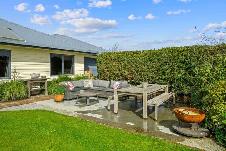 Photo of property in 295 Turuturu Road, Hawera, 4674