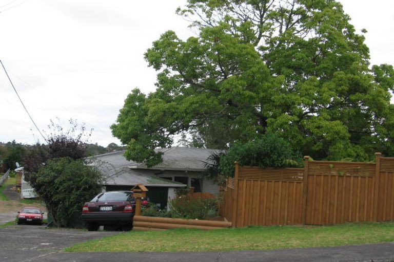 Photo of property in 10 Mackwood Place, Birkdale, Auckland, 0626