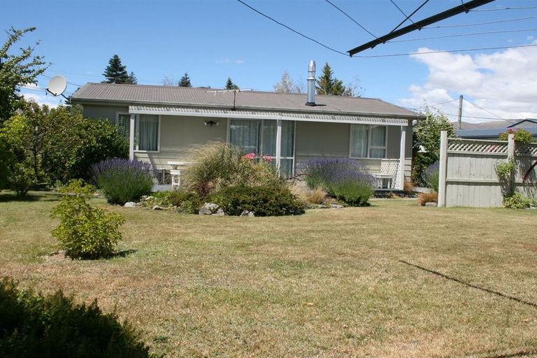 Photo of property in 46 Jollie Road, Twizel, 7901